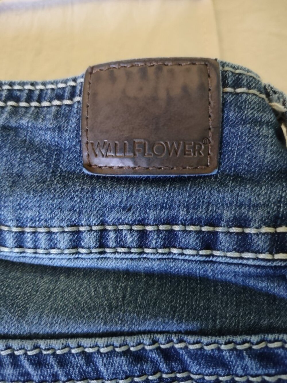 WallFlower Insta Stretch Luscious Curvy Bootcut Jeans - Picture 8 of 8